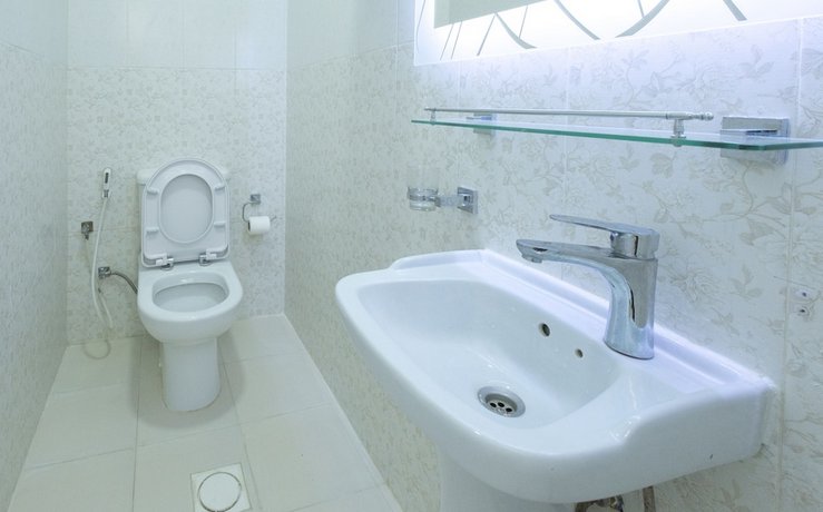 Al Jisr Hotel