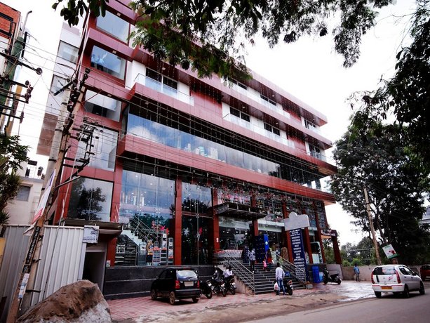 OYO 3175 Pluspoint Suites