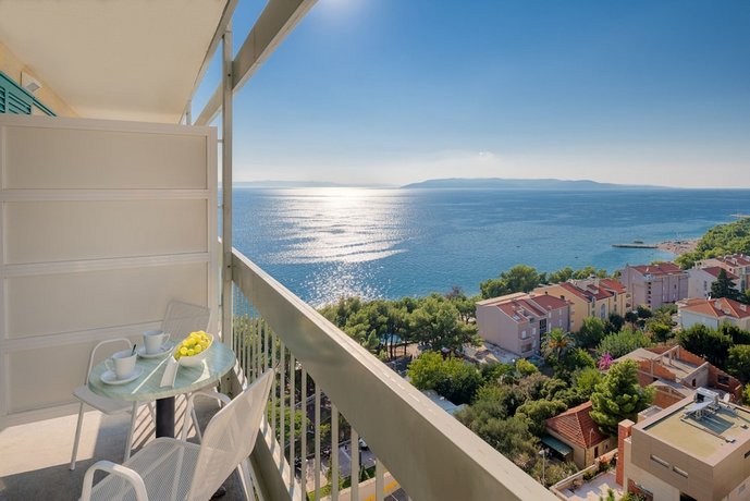 Dalmacija Sunny Hotel by Valamar