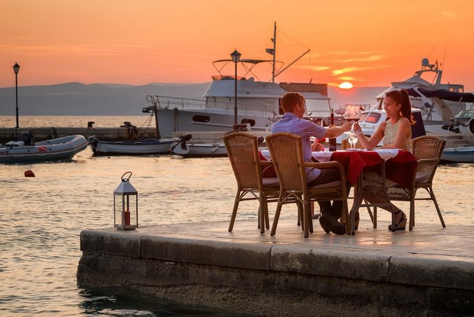 Dalmacija Sunny Hotel by Valamar