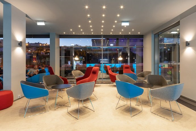 Holiday Inn Express Lisbon Alfragide