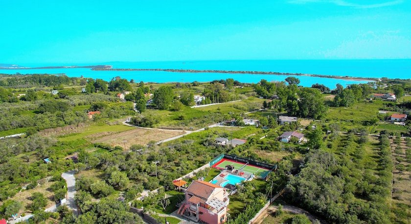 Villa Maxim