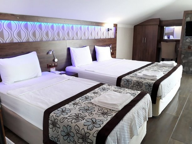 Dolphin Apart Hotel Sarigerme
