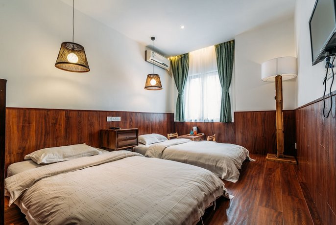 Chengdu Flipflop Hostel Poshpacker Chunxi Road Metro Station