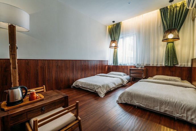 Chengdu Flipflop Hostel Poshpacker Chunxi Road Metro Station