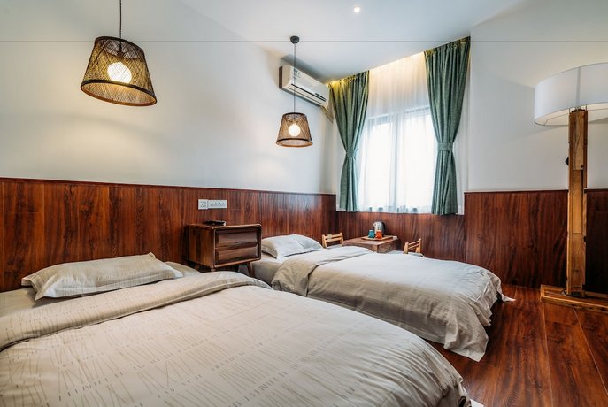 Chengdu Flipflop Hostel Poshpacker Chunxi Road Metro Station