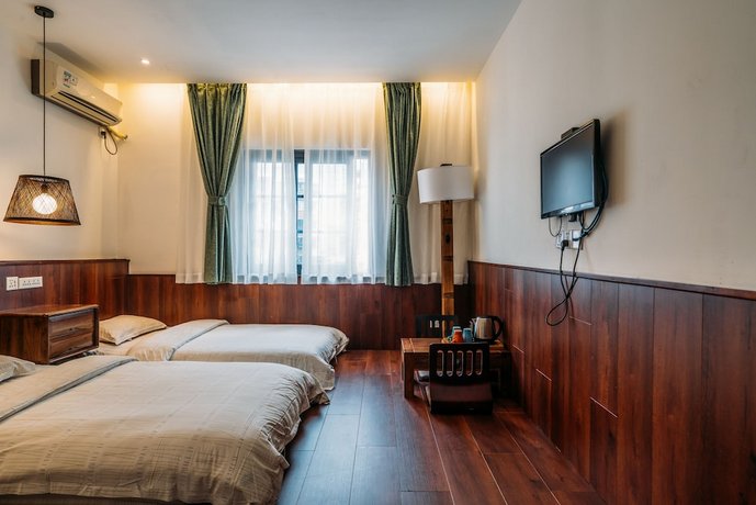 Chengdu Flipflop Hostel Poshpacker Chunxi Road Metro Station