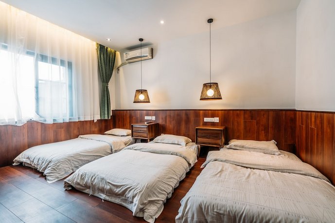 Chengdu Flipflop Hostel Poshpacker Chunxi Road Metro Station