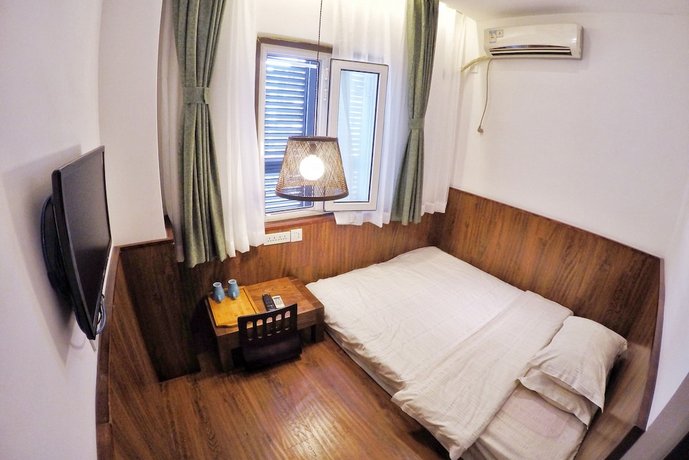 Chengdu Flipflop Hostel Poshpacker Chunxi Road Metro Station
