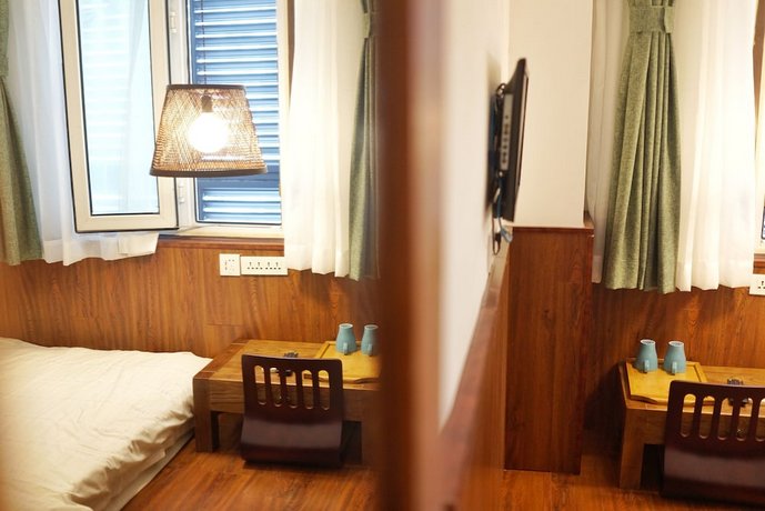 Chengdu Flipflop Hostel Poshpacker Chunxi Road Metro Station
