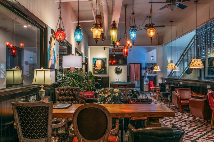 Chengdu Flipflop Hostel Poshpacker Chunxi Road Metro Station