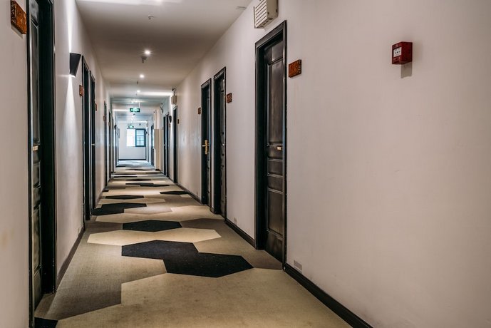 Chengdu Flipflop Hostel Poshpacker Chunxi Road Metro Station