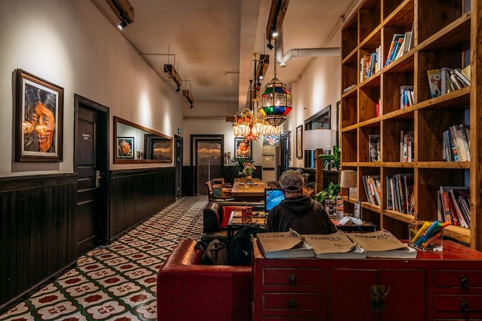 Chengdu Flipflop Hostel Poshpacker Chunxi Road Metro Station