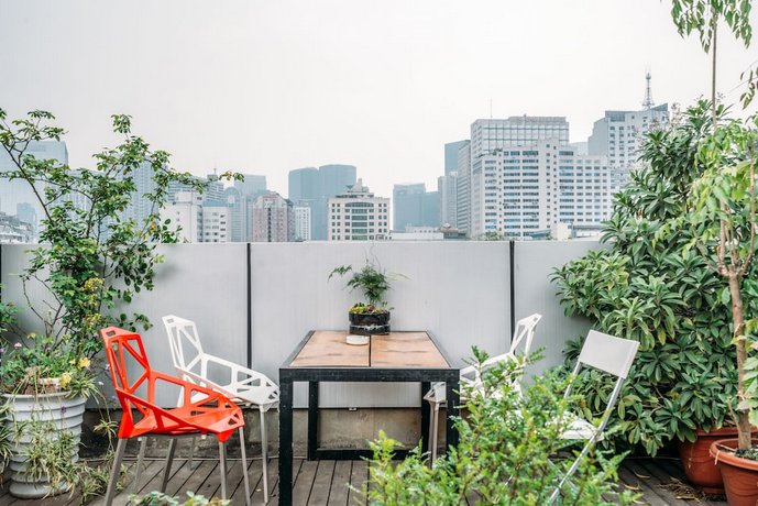 Chengdu Flipflop Hostel Poshpacker Chunxi Road Metro Station