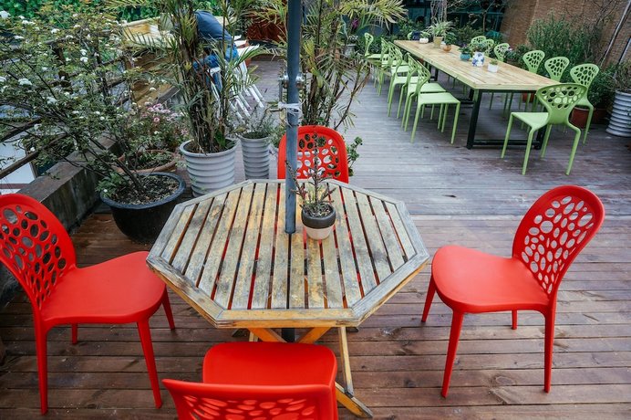 Chengdu Flipflop Hostel Poshpacker Chunxi Road Metro Station