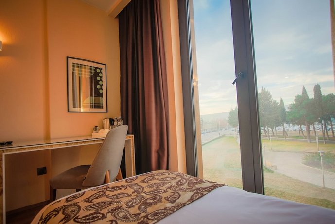 Iveria Inn Hotel