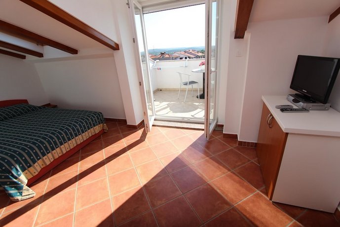 Apartments Elida