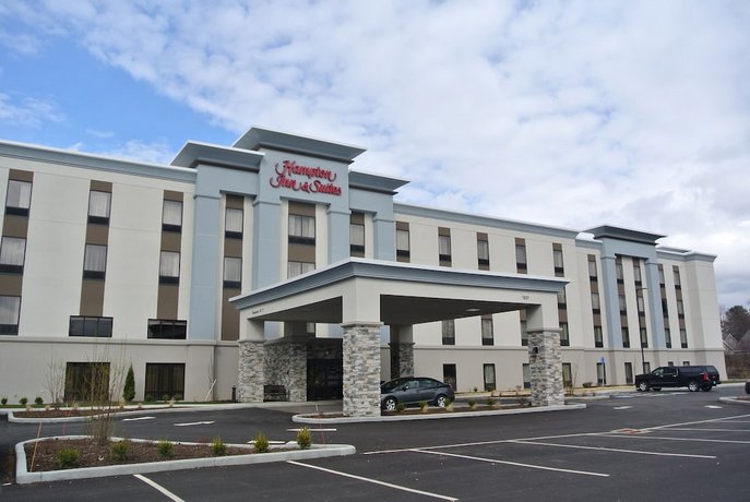 Hampton Inn & Suites-Alliance OH