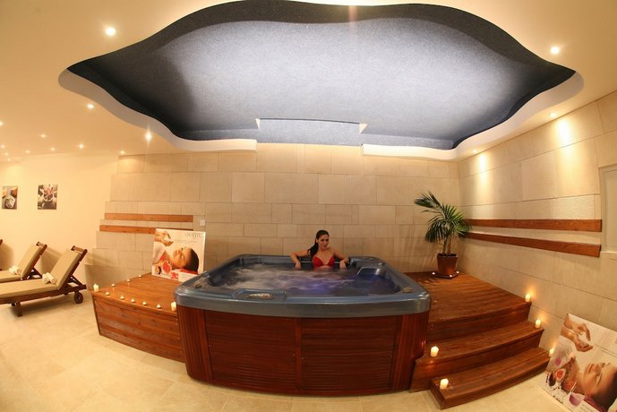 Aphrodite Sands Resort