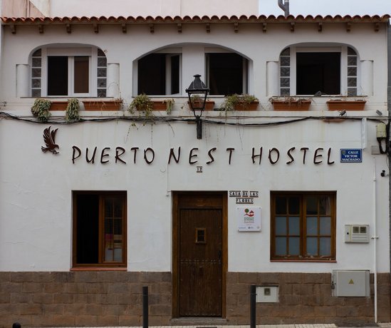 Puerto Nest Hostel