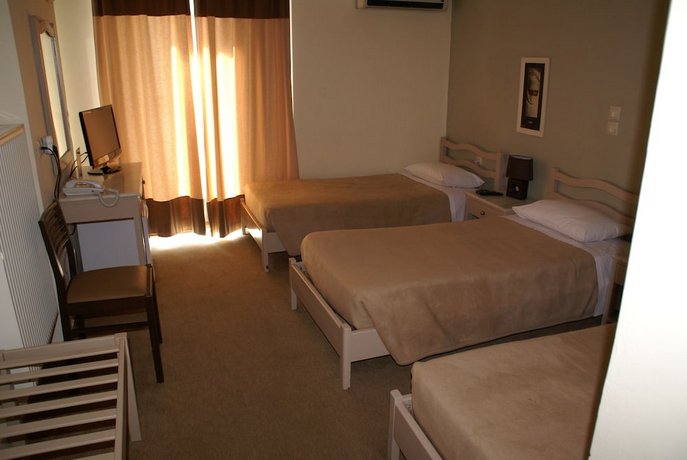 Yria Hotel