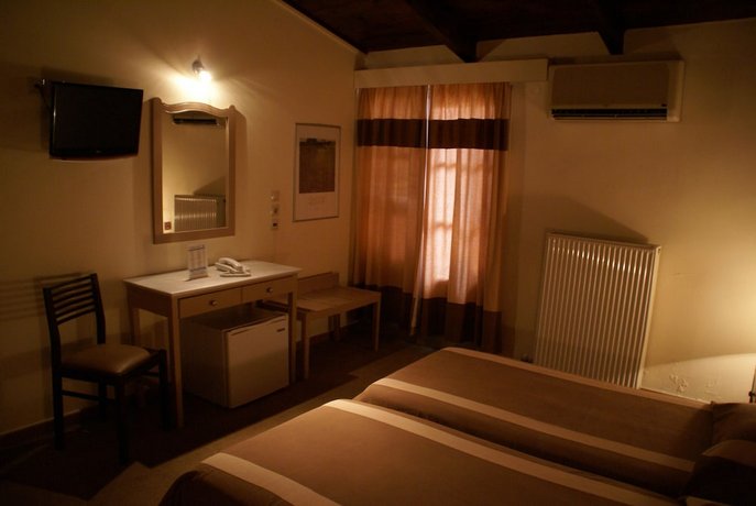 Yria Hotel