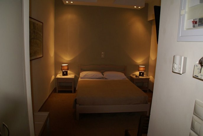 Yria Hotel
