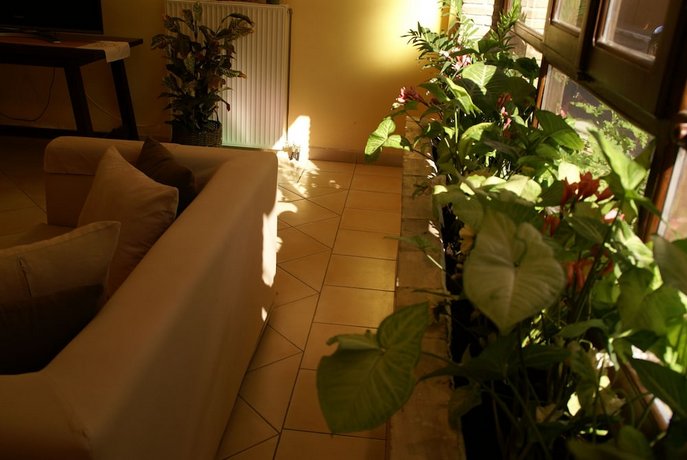 Yria Hotel