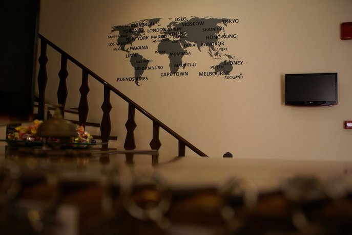 Yria Hotel