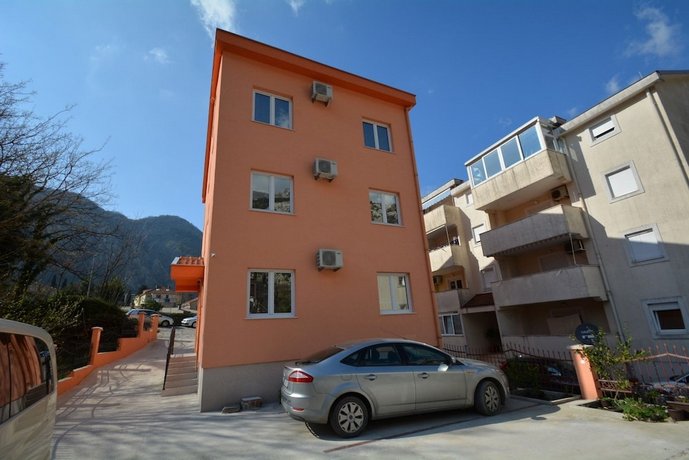Marinero Apartments Kotor