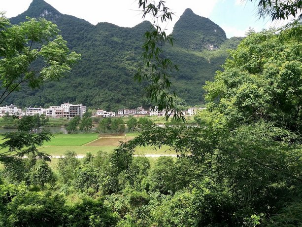 Yangshuo Eden Garden Hotel 