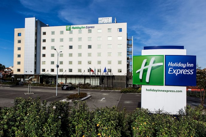 Holiday Inn Express Lisbon-Oeiras