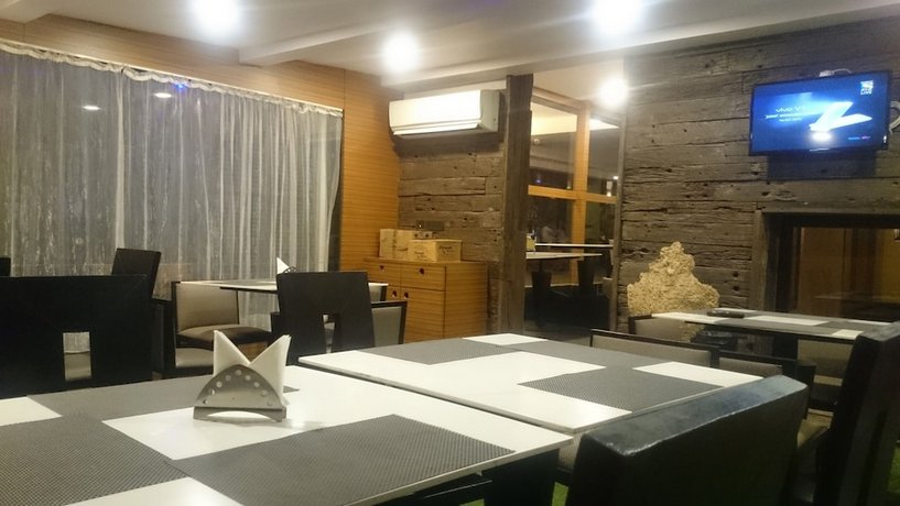 Hotel Illam