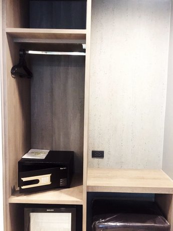 Studio Ekamai