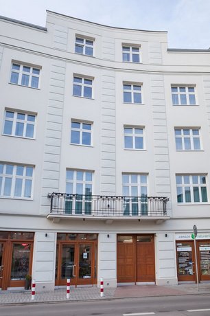 Riverside Aparthotel