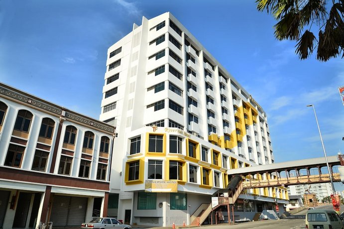 Tun Fatimah Riverside Hotel