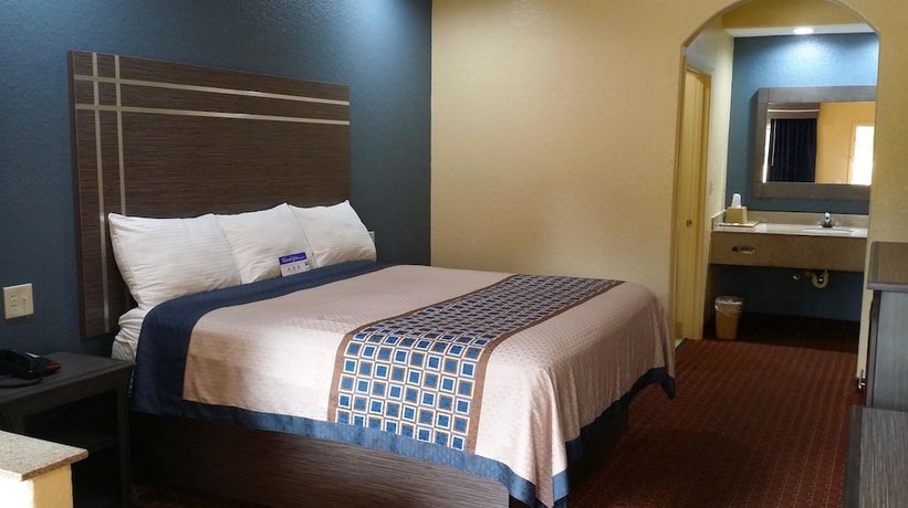 Americas Best Value Inn & Suites Northeast Houston