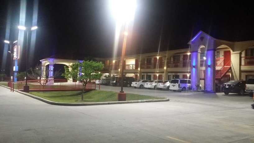 Americas Best Value Inn & Suites Northeast Houston