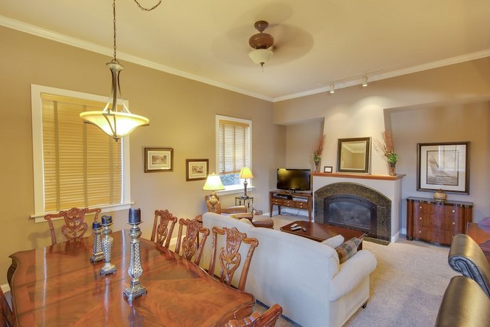 Posh Boutique Hotel Asheville Compare Deals