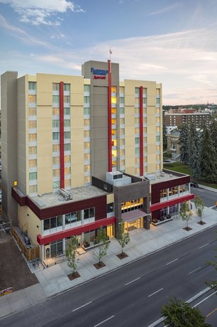 Fairfield Inn & Suites by Marriott Calgary Downtown Victoria Sandstone School Canada thumbnail