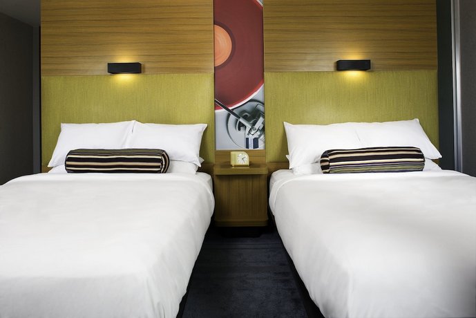 aloft Green Bay