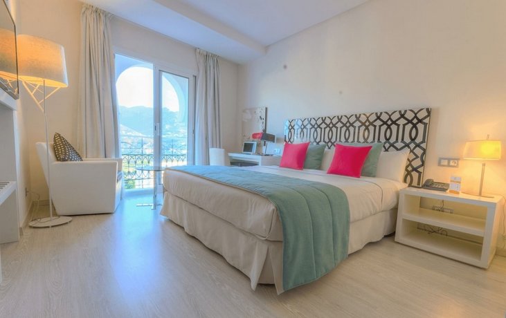 Hotel Al Mandari