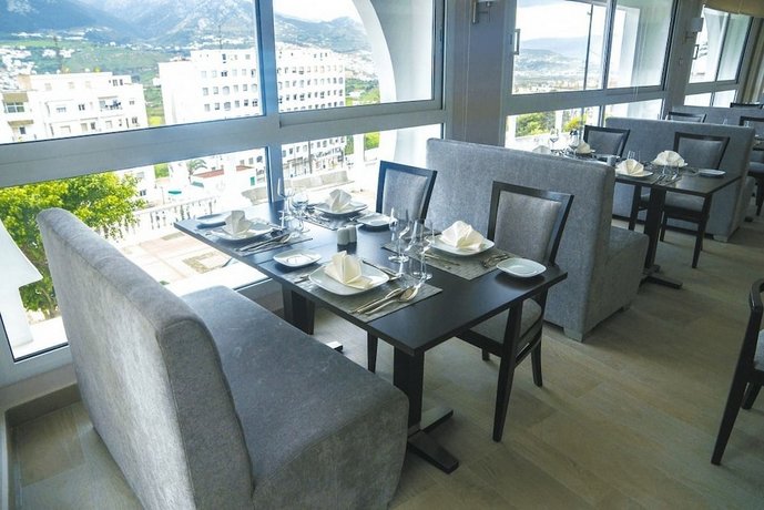 Hotel Al Mandari