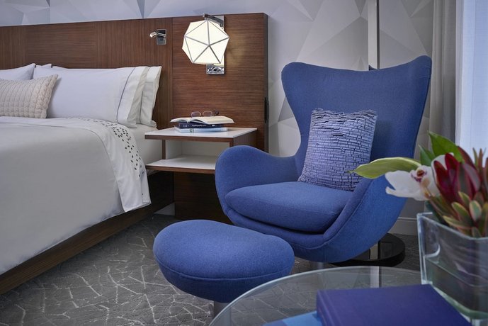 Renaissance Edmonton Airport Hotel