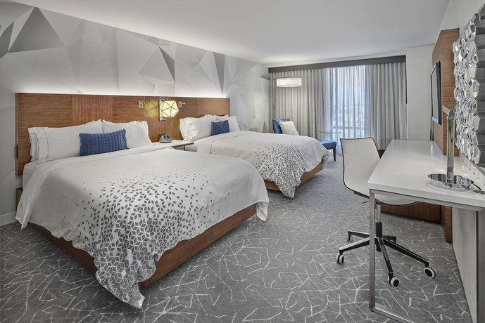 Renaissance Edmonton Airport Hotel