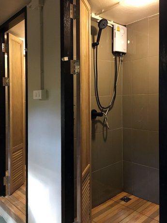 Monomer Hostel Bangkok