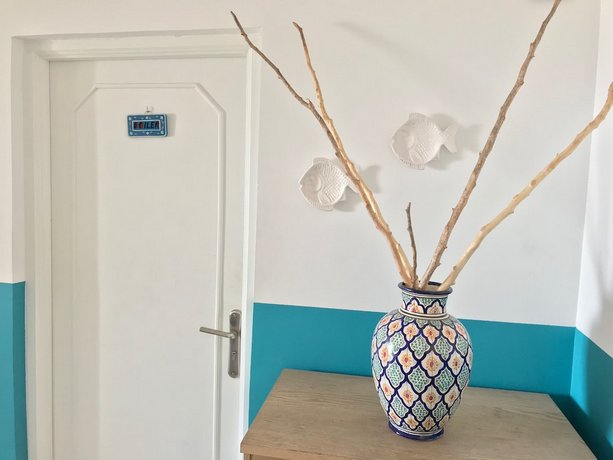 Blue Waves Surf House