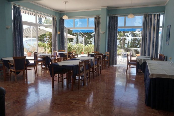 Tolon Beach Hotel