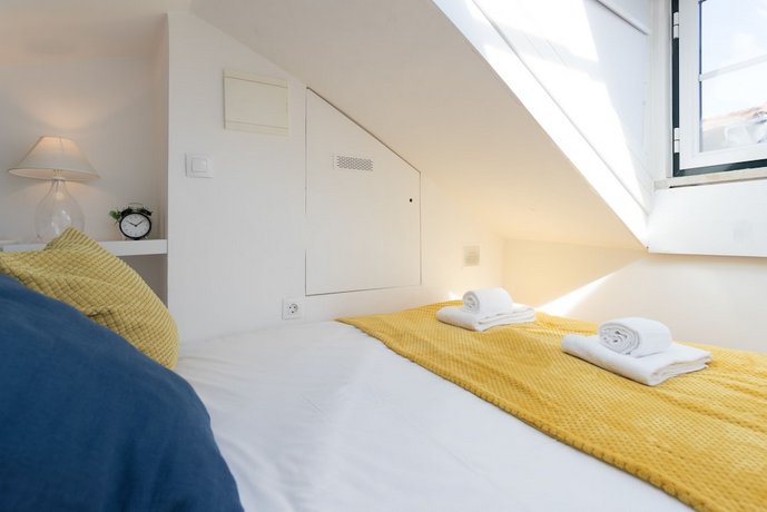 Alfama Loft Studio Loft Apartment w/ River View - by LU Holidays