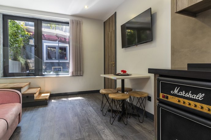 Charm Flats